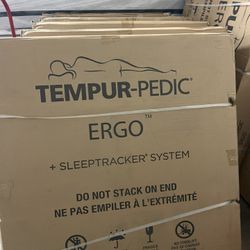 ADJUSTABLE BASE SPLIT KING TEMPUR-PEDIC +SLEEPTRACKER SYSTEM SAME DAY PICK UP OR DELIVERY, FOR FREE OR GAS MONEY  DEPENDS ON YOUR ADDRESS 🚚🚚🚚