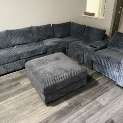 New Fur-Like Jumbo Corduroy Sectional.  Grey / Multiple Colors.  133x104x35H.  Free Delivery!