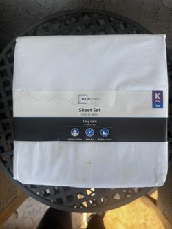 NEW Mainstays King Size Sheet Set - 300 Thread Count