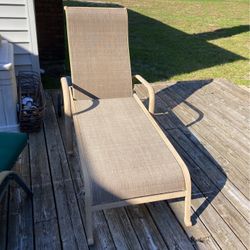 Lounge Chair On Wheels