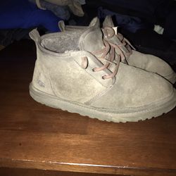Men’s Uggs Size 11