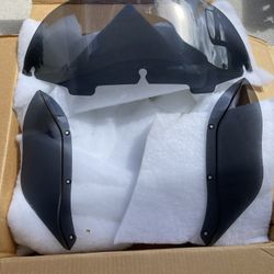 96-13 Harley Davidson 6.5” Smoke Windshield and wind Deflectors