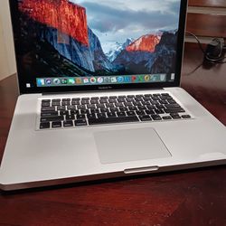 MacBook Pro.  macOS  High Sierra.   15'4  inches.  Good Condition.   Intel Core i7 processor.   Intel HD Graphics.   wifi. Webcam.   250 gb Hard Drive
