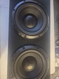 Alpine 10 inch subwoofers in sealed box