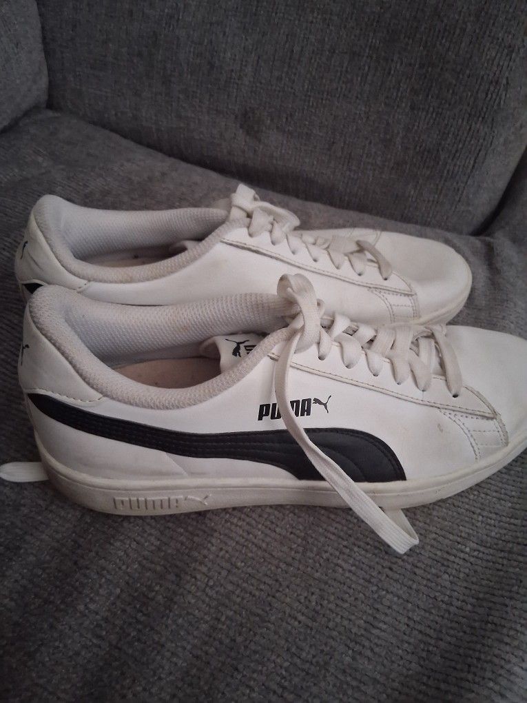 Pumas Size 8