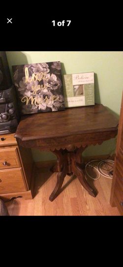 1880’s Eastlake Victorian Parlor Table. Cash only