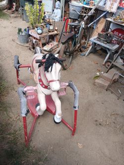Radio  flyer  horse