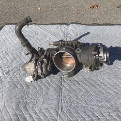 Used Fuel Injection Throttle Body fits: 2000 Toyota Tundra 8 cylinder