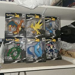 Pokemon Statue/figures Set 