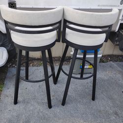 Bar Stools 