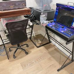 Free Table And Chairs 