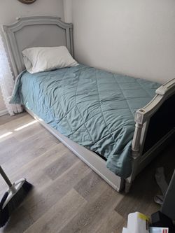 Tandem Twin Bed