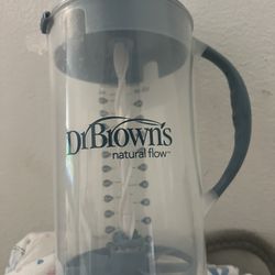 Dr brown’s Breast Milk Pitcher 
