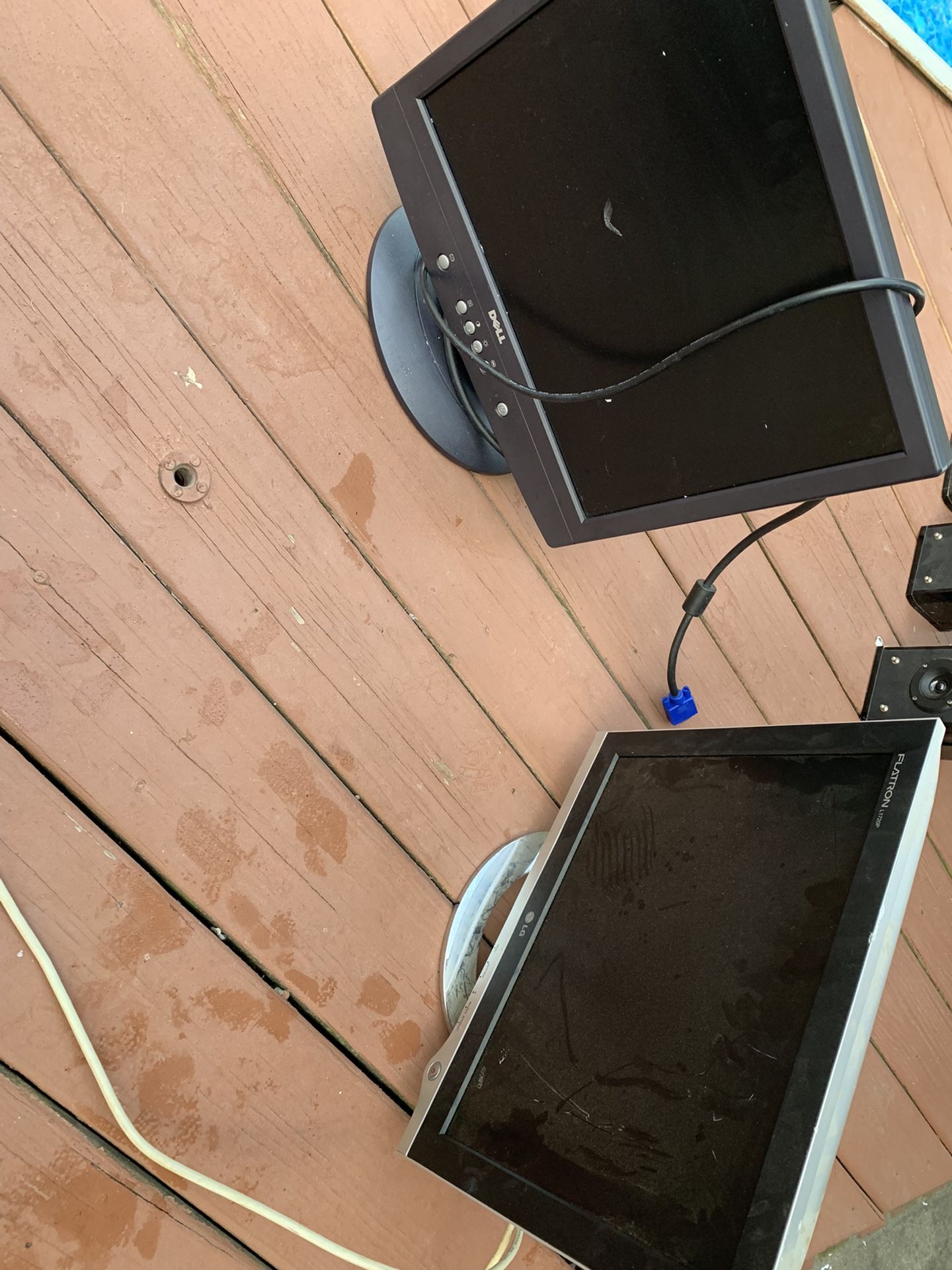 Dell And Lg Computer Monitors Selling Cheap