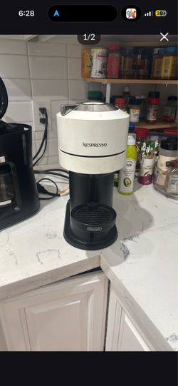 De'Longhi Nespresso Vertuo Next Premium Black & White