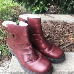 Rieker Women’s Burgundy Leather Ruched Ankle Zips Boots Size 38/7.5US