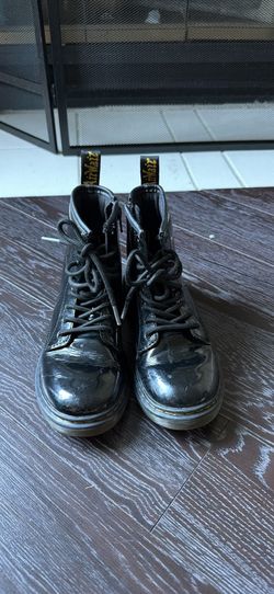 Dr martens kids size 2