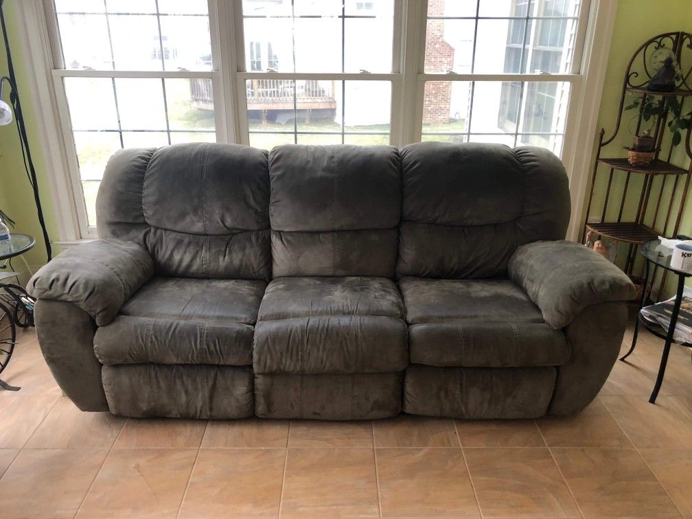 Recliner couch