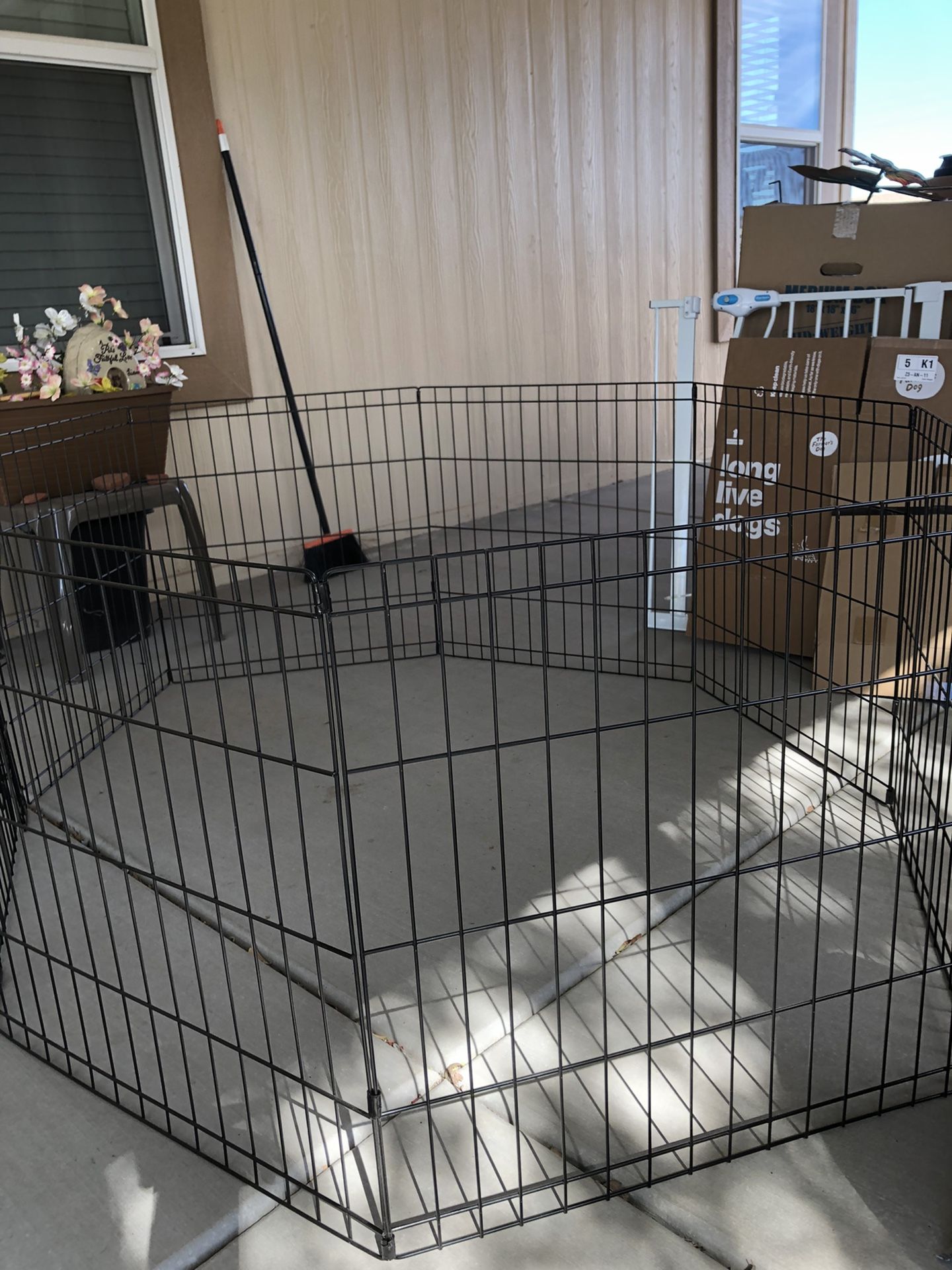 Dog Kennel And Playpen 