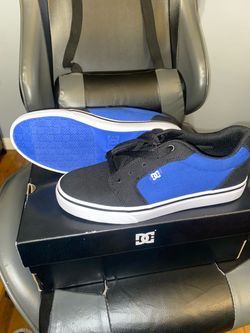 DC Anvil TX shoe size 6 and a half