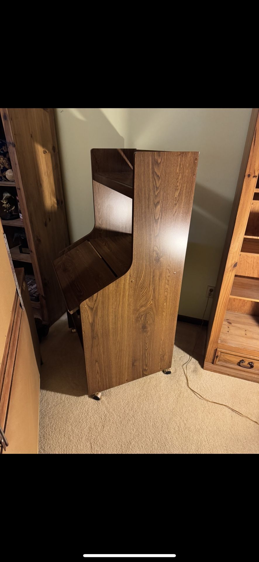 Small Wood Desk On Wheels