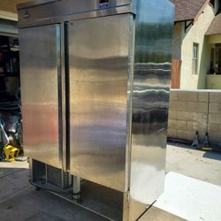 Commercial Fridge . Commercial Refrigerator. Refrigerador Comercial