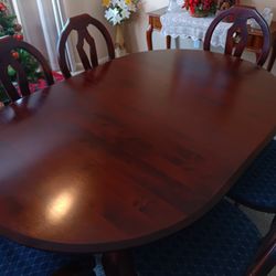 Formal Dining Set With 6 Chairs 
