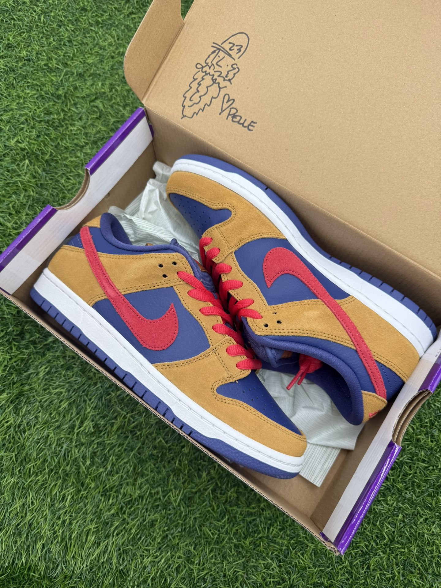 New Nike Dunk SB “Reverse Papa Bear” Size 8 Box Signed By Designer