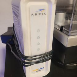 ARRIS SURFBOARD MODEM