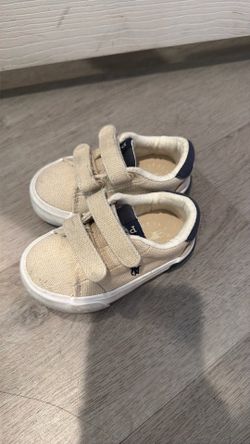 baby shoes