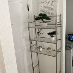 Bathroom Shelf’s 