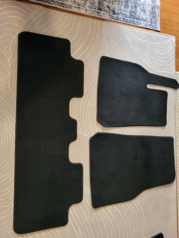 Tesla Model Y Floor Mats