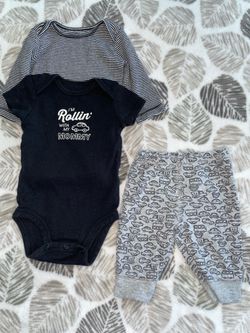 Carter's 3 month's baby boy outfit