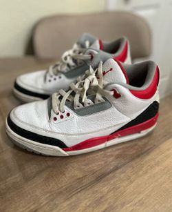 Air Jordan 3 Retro Fire Red Sneakers