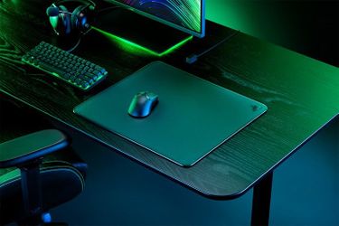 Razer atlas Glass mousepad (barely used)