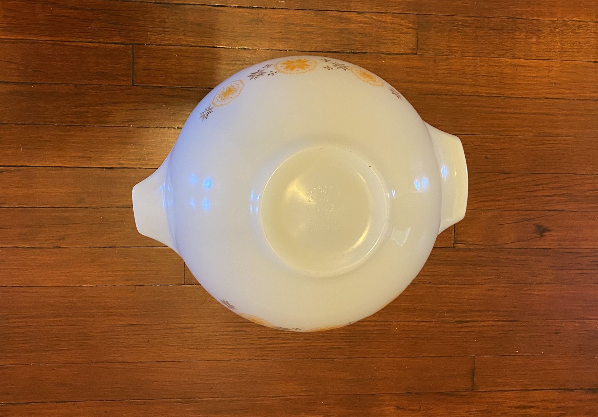 Vintage Pyrex Town & Country Cinderella Bowl