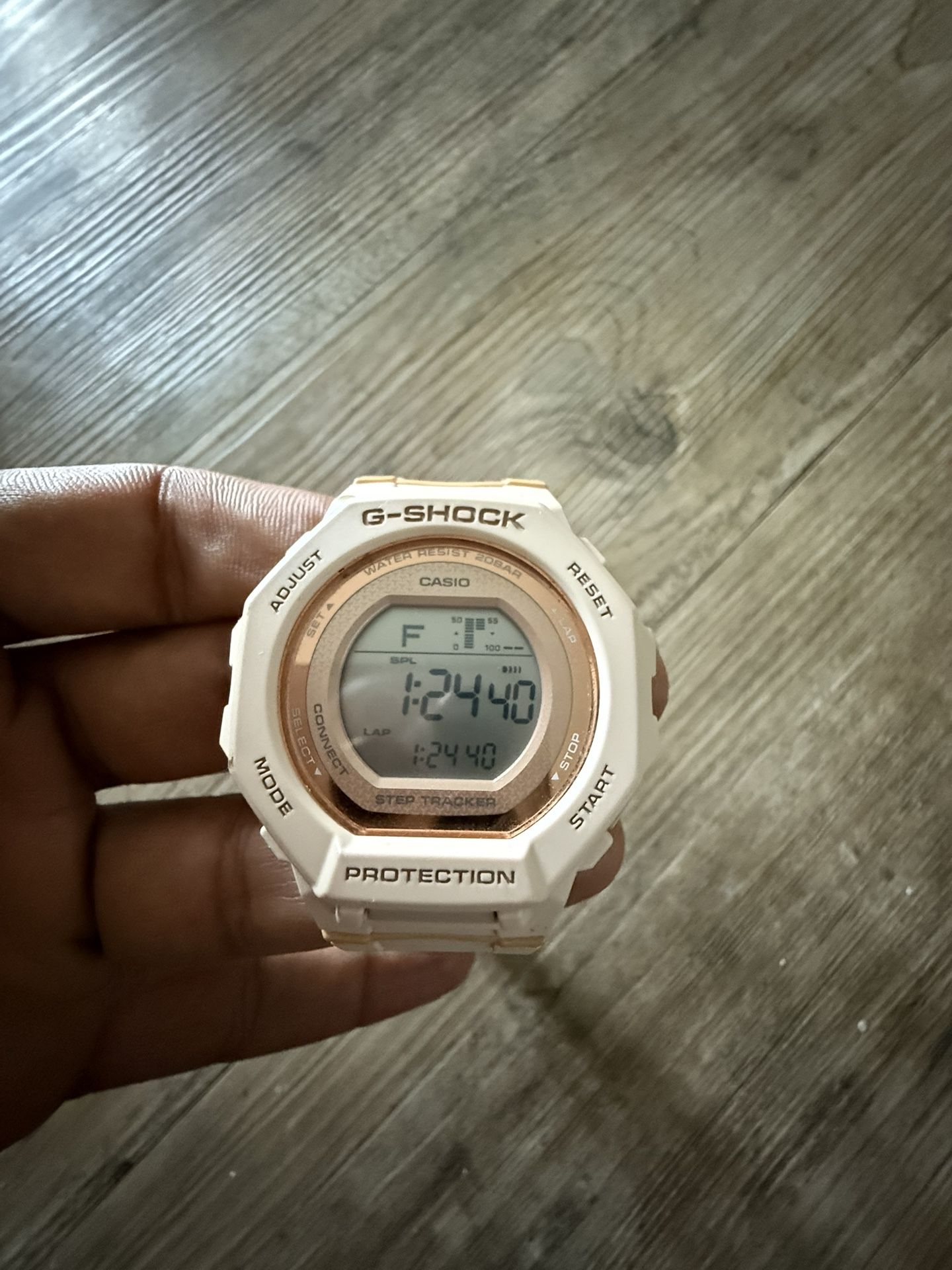 G-shock Water Resisting 20bar Step Tracking