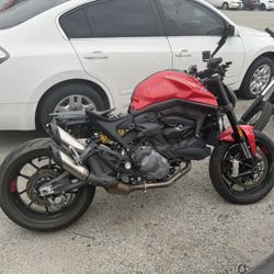 2023 Ducati Monster