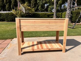 🌿Handcrafted Raised Cedar Planter🌿