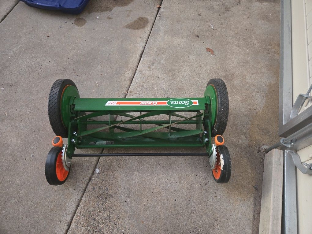 Push Lawn Mower 