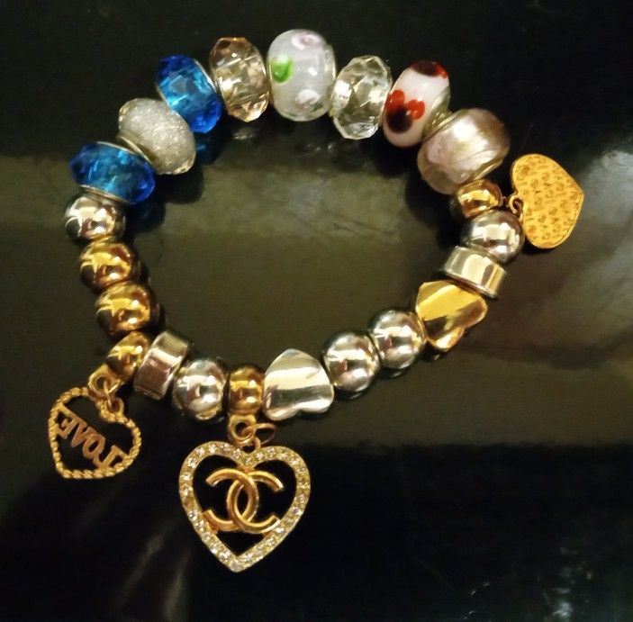 BEAD BRACELET