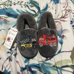 Brand New Toddler Slippers unisex
