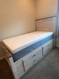 Twin bed with mattress