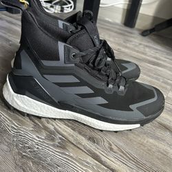 Adidas Terrex Hiking Shoes Size 10 