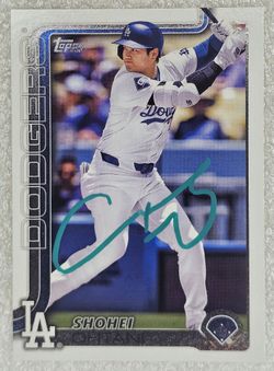 Shohei Ohtani 2025 Topps Series 1 Signed Autograph Card