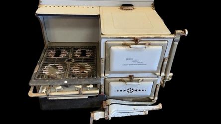 c1920s LORAIN OVEN Cast Iron Enamel Stove