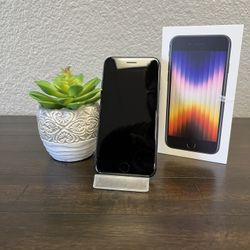 iPhone SE 3rd Verizon 64 Midnight Used