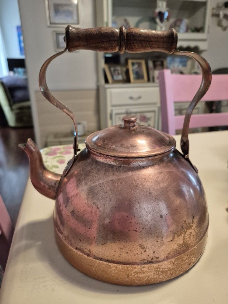 ANTIQUE COPPER TEA KETTLE