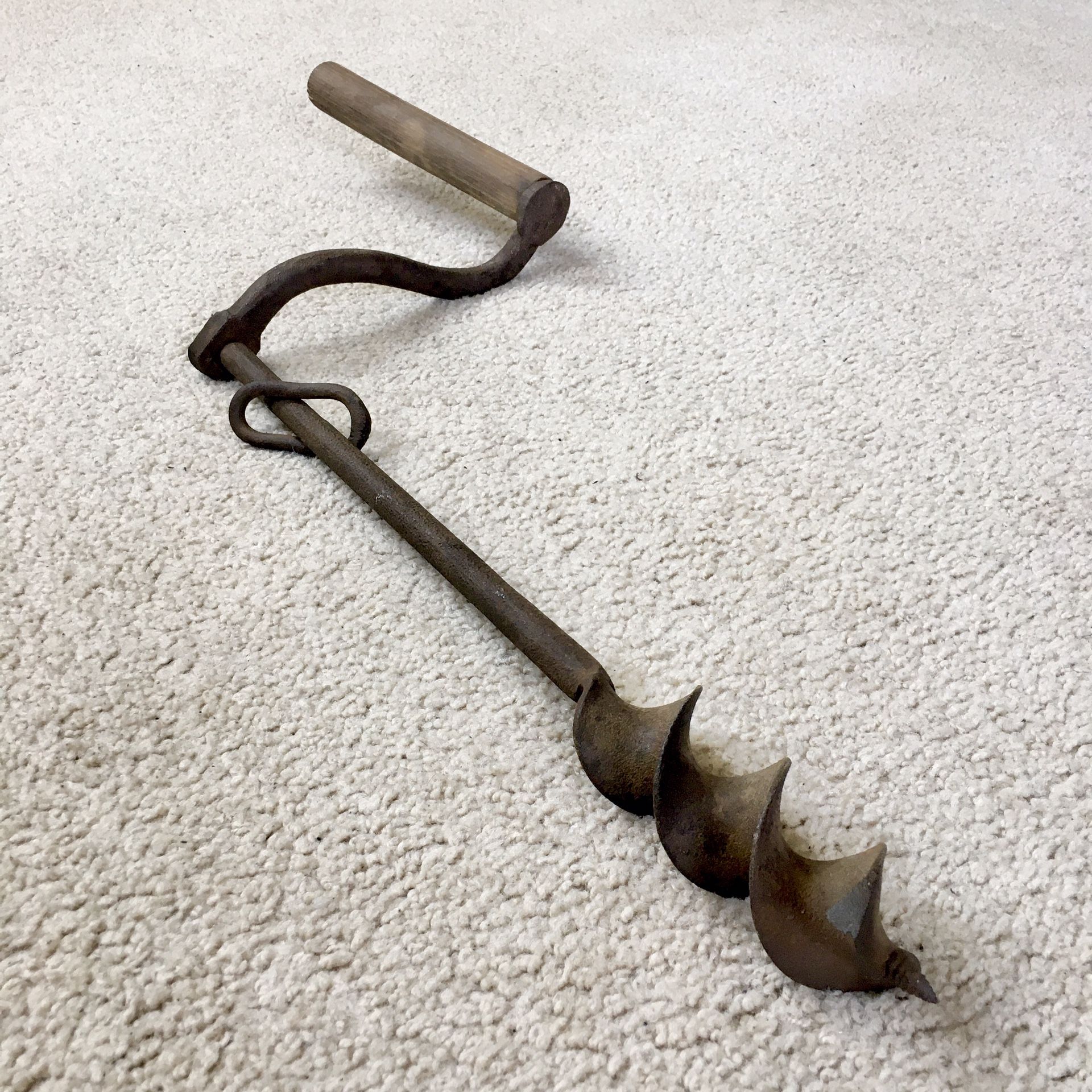 Antique 1800s Cast Iron Barn Beam Auger Hand Drill w/ Wood Handle 2” x 30” RARE!!