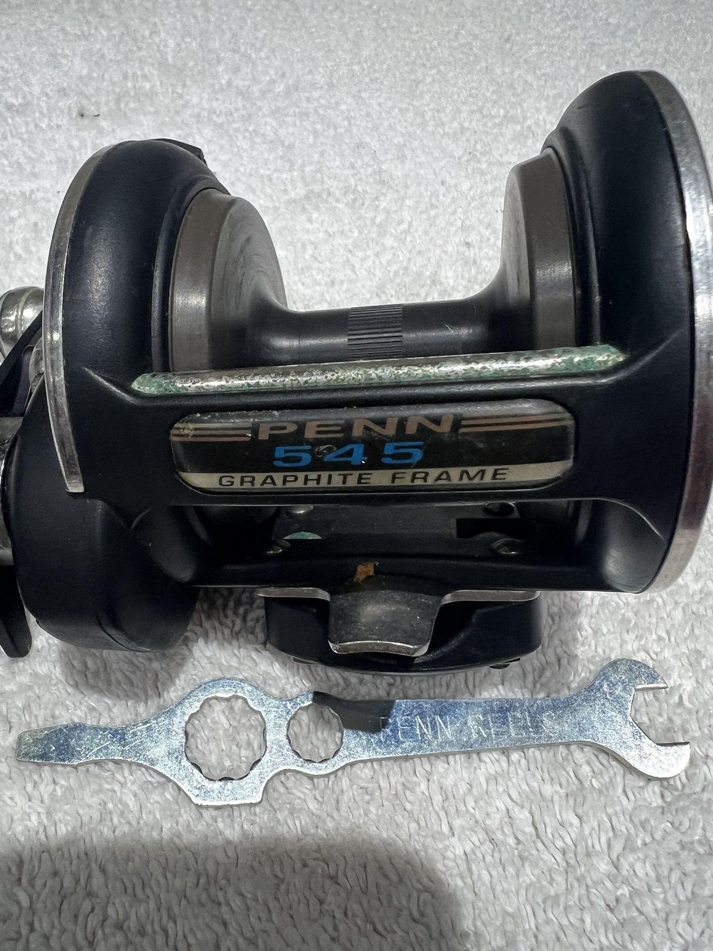 Vintage Penn 545GS Fishing Reel